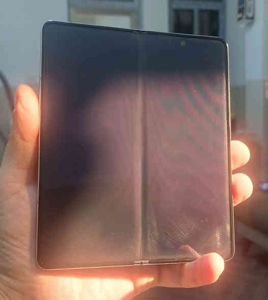 السلام عليكم
سامسونك Z FOLD 5 ذاكره 256 
نظيف جدا شخط مابي وغير داخل تصليح ابد النسخه اليابانيه (تسجيل مكالمات رسمي ) للبيع بسعر ٧٥٠ الف وبي مجال بسيط ملحقاته كيبل شحن اصلي مكاني بغداد حي الجامعه للاستفسار واتساب او اتصال ***********
