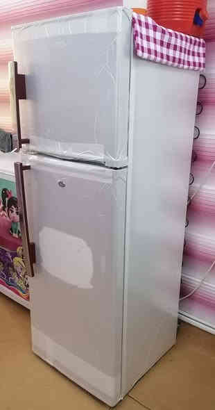 ثلاجه بابين للبيع شقاله عل شرط  150او بيه مجال  عنوان ام العصافير ***********
