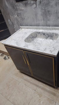 سنك مرمر • ١٠٠ • البصرة