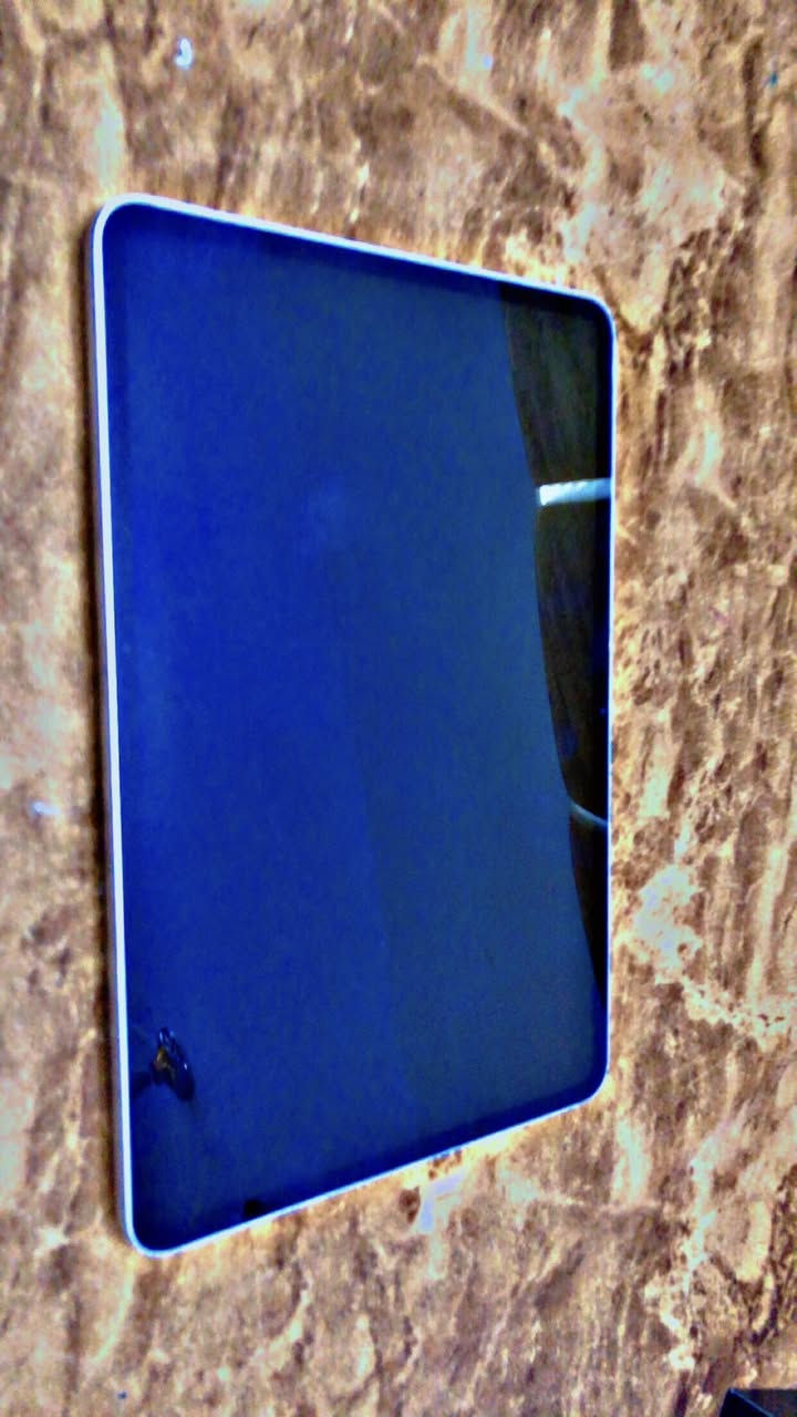 ألسلام عليگم  أستأذن صاحب الكروب                       ريد مجك استرا ذ٢٥٦ رام١٢ اخذته قبل ٤شهور التاريخ موضح بالصوره  أستعمال فقط مشاهده  سعره ٦٥٠الف قفل مكاني بغداد والخاص مفتوح مُلحقاتة كاملة وذا أكو أستبدال ايباد ١١برو m2 ذ ٢٥٦ ماكو مشكله أتمنالكم التوفيق


**إذا كنت صاحب هذا الإعلان وتريد حذفه لأي سبب، رجاءا أرسل رسالة إلى الدعم الفني**