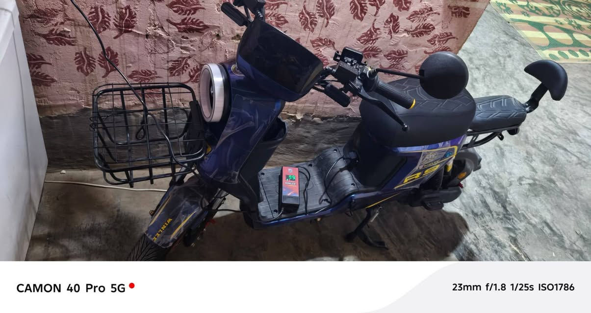 سلام عليكم دراجه للبيع صار سبوعين من اخذتهه ار 9. 5بطاريات 2025السعر 850وبيه مجال ***********بي واتساب
