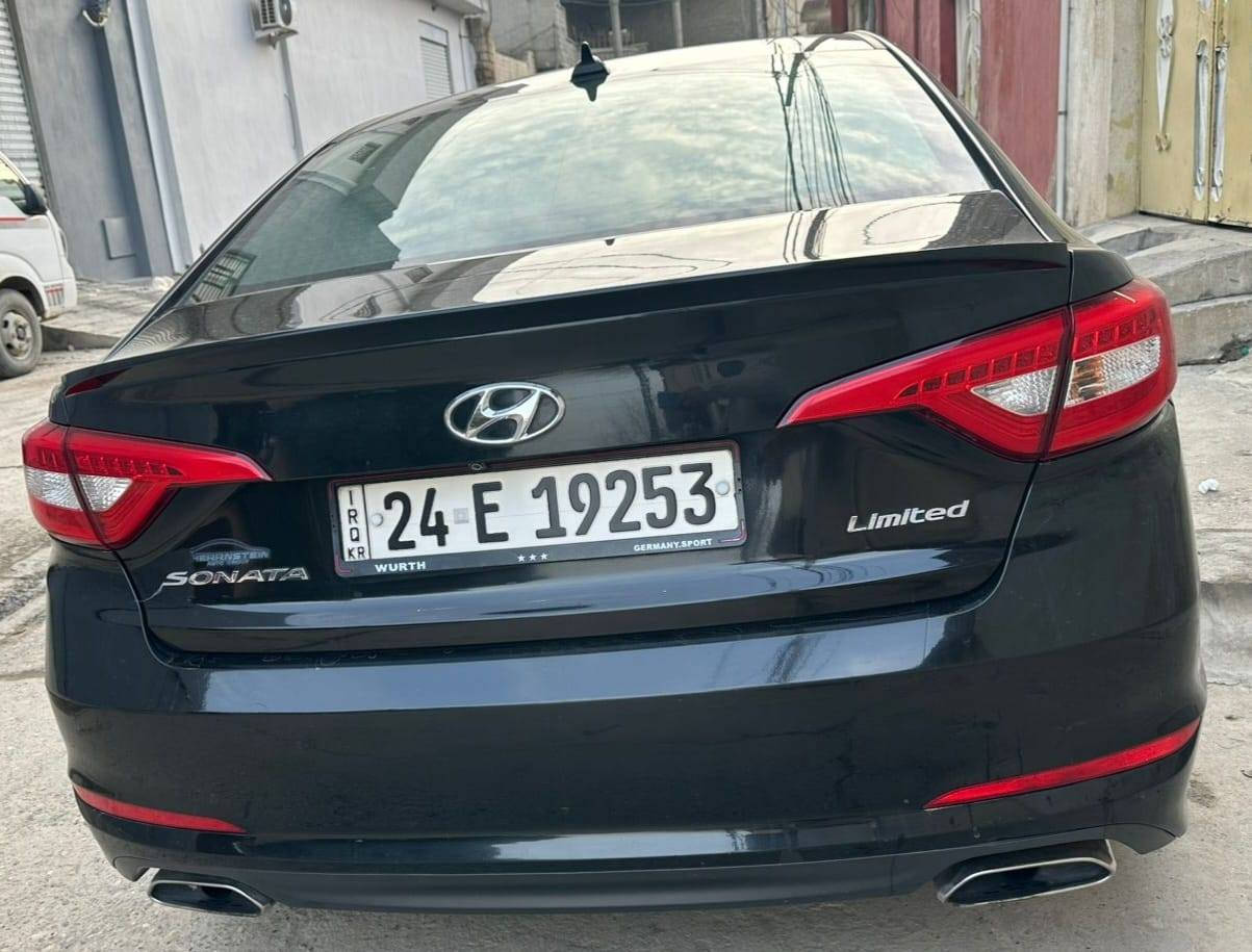 السلام عليكم
سوناتا 2017 وارد امريكي
فول مواصفات للاخير ليمتد 1/1
ماشيه 88 الف  
مواصفات ( لمتد)  ( Limited )  
رقم دهوك باسمي رقم وسنوية وهزة كله جديد
المواصفات :
 بصمة تشغيل وبصمة ابواب وصندوق ذكي +
 فتحه سقف + 
كشنات جلد اصلي +
 كشن كهرباء وهيترات +
 شاشه كار بلي +
رادار جانبي +
فول تحكم + 
اشاير بل مري  + 
لد امامي وبك لايت لد خلفي+ 
حساس خلفي + 
تبريد قطعتين + 
السيارة بدون بارد ولا صبغ ولا تعديل
حادثها فقط بوند ومبدل باصلي بدون دواخل
سياره جديده جدا سعرها معقول بالعافيه ع الياخذها 
 

رقم صاحب السياره 
***********
***********

السعر :: اطلبه بالتعليقات يصلك خاص 📩

#ادارة_الصفحه ⚡

ملاحظه / 🔴
مدير الصفحه غير مسؤول عن بيع وشراء واصوليات السياره نحن صفحه لعرض السيارات فقط.
