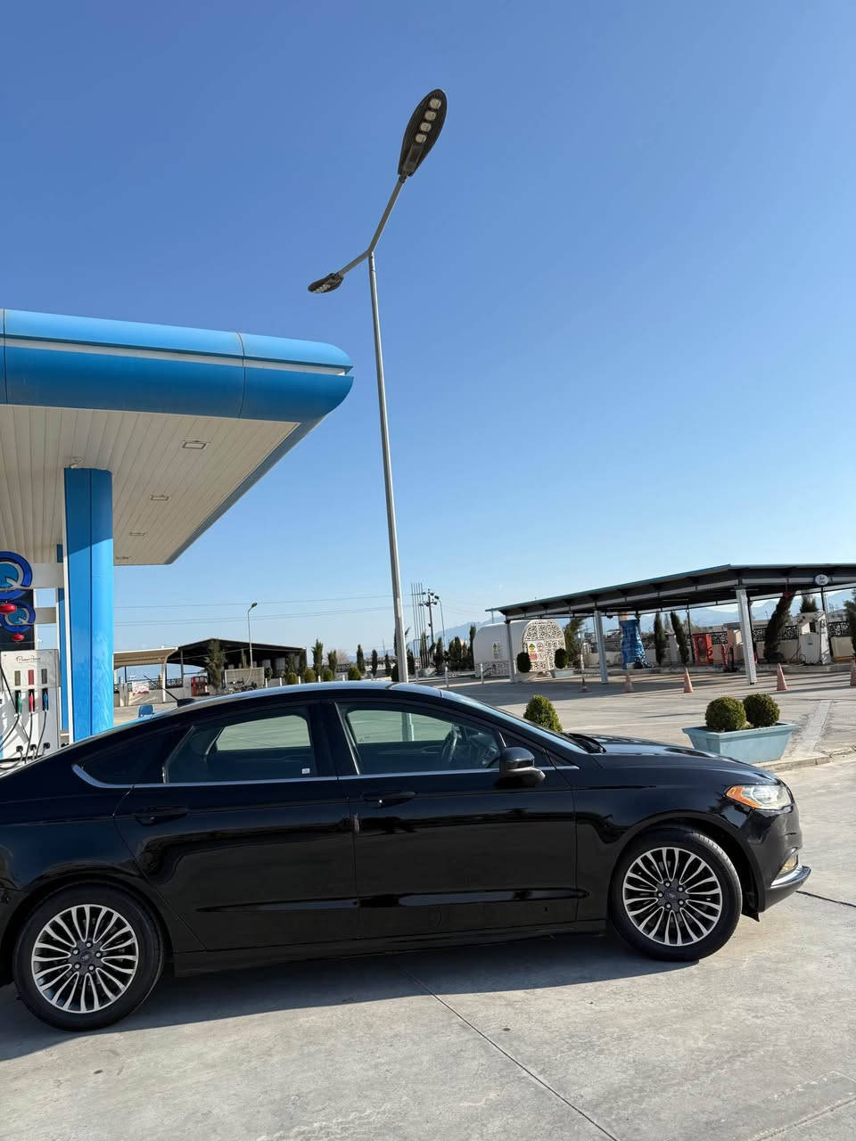 فۆرت ڤوویژن مۆدێل 2017 ڕەشی قەتران مەکینە دوو نیوو مەرخوب سیارەکە وەکوو بۆیاخ بۆنیت چەمەلاخ بۆیاخە بێ ناوو گرتن بێ ئیرباگ سەنەوی نوێیە گێر مرەکینە بەشەرت نەکراوەتووە سەیارەکە یەک دینار مەسروفی نیە چوار تایەی لۆکی لەژێرە نرخەکەی ١٢٣ گەڵاوو مەجال 
ژم    *********** رانية, السليمانية
