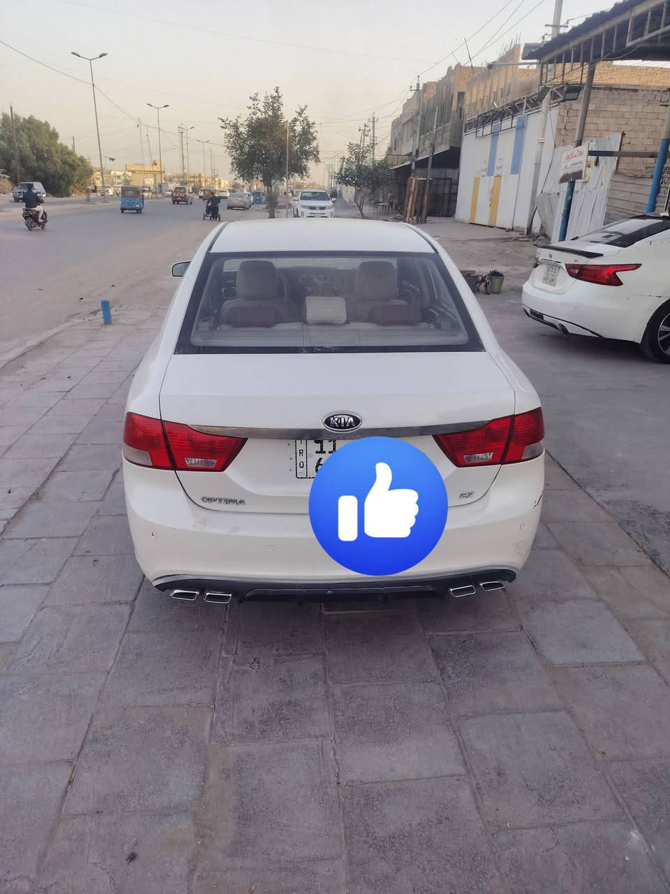 كيا اوبتما ٢٠٠٩ خليجي
محرك ٢٠٠٠ دوش
رقم بغداد انكليزي
اللون ابيض 
صدر امامي خلفي جديد 
تخم تاير جديد
منضومة زنون كاملة 
شاشة مع دوشمة جديد 
فقط البنيد مغلف أثر جراد
عارضهة ب١١٥ $
العنوان بغداد
الاستفسار ***********
