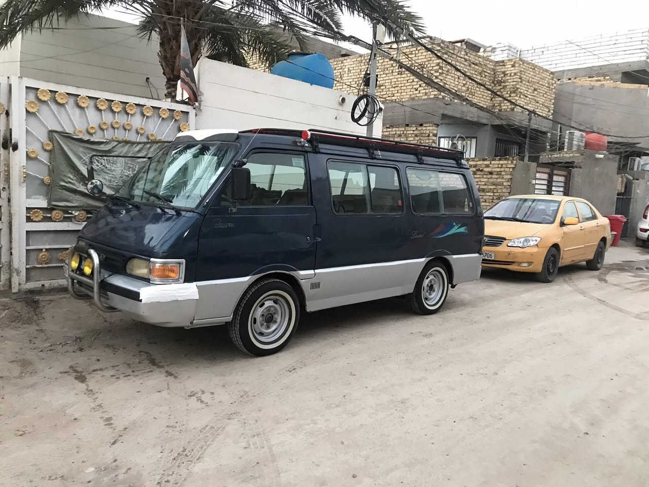 سلام عليكم كيا بستا موديل 95 رقم  بغداد انكليزي بأاسمي سنويه 31 مصفره هيئه ومرور مكينه قبل شهرين جفتتها كير جديد تخم تاير جديد سياره جاهزه تريد وكاله تريد تحويل مكاني حله 
***********
