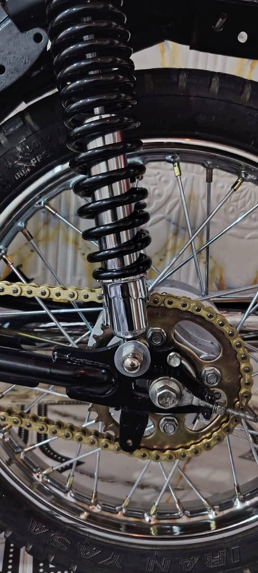 للبيع. اصولي. شاصي مديل 21 بلاد شيال ربع  تعمير 25 اوراق كامله. جدد رقم و بليته محرك هوندا ولفات اصليه مبدل فقط شرط سعر 780 وبيه مجال مكاني ناصريه مركز منصوريه هذا رقمي *********** و ***********
