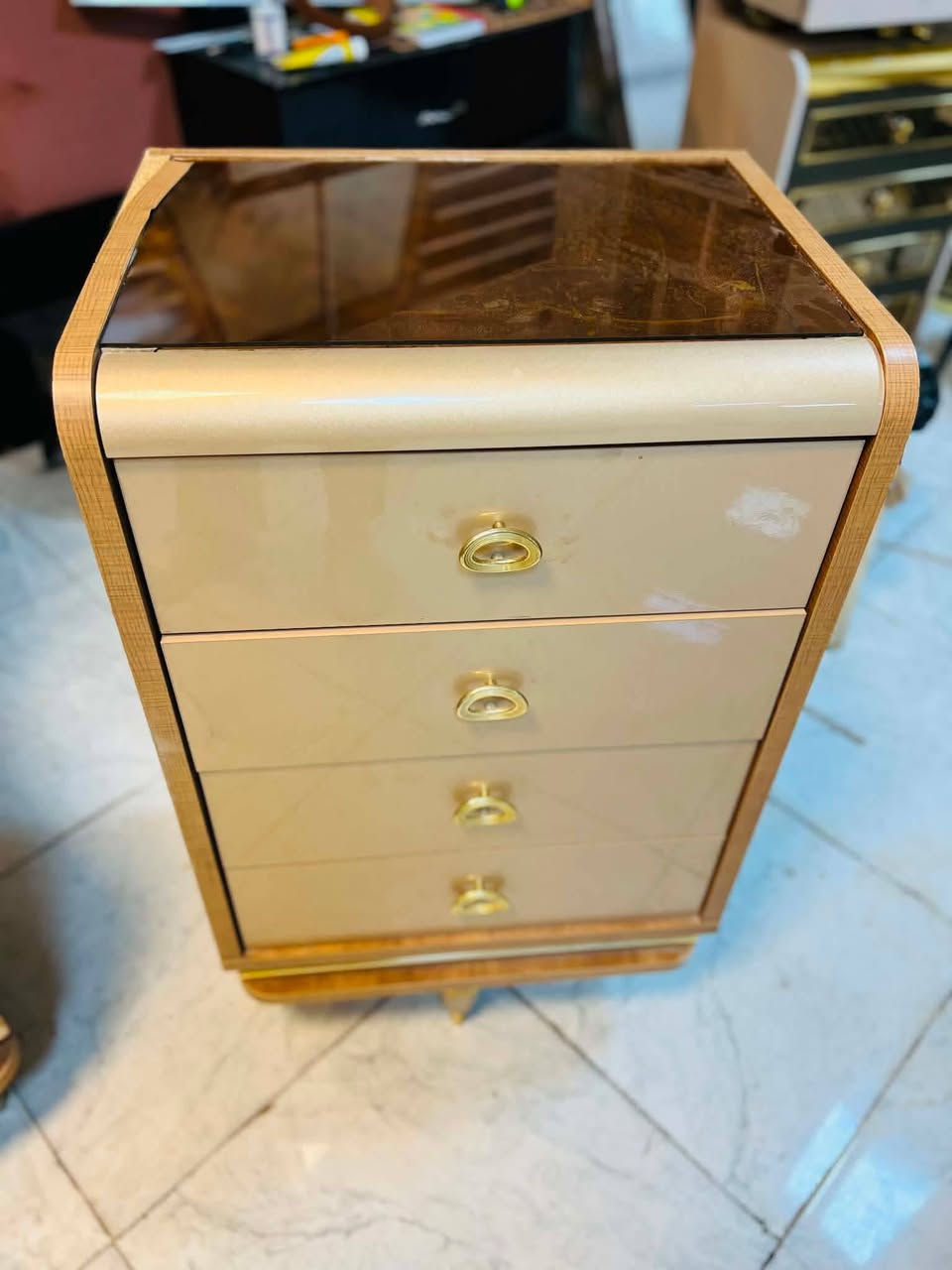 يوجد توصيل داخل بغدادمجاني شرررراي خااص
#اشاره


**إذا كنت صاحب هذا الإعلان وتريد حذفه لأي سبب، رجاءا أرسل رسالة إلى الدعم الفني**