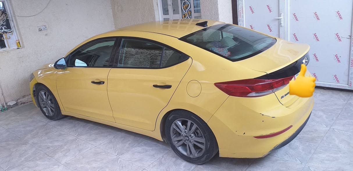 السلام عليكم ورحمة الله وبركاته 
هونداي النترا موديل 2018 امريكي ليبل واحد 
رقم بغداد مالك قادسية بسمي 
رقم انكليزي سنويه لل 2030
💐 مواصفات 💐
منظومة غاز  بنزين
كير ومكينه ما مفتوحات 
ثلاث أنظمة قياده 
ويل كب كروم 
رادار أمامي في المري 
 تحكمات استيرين 
🌹اضرارها 🌹
ايرباك دشبول طاك فقط
السعر 127   
 العنوان الديوانية 
للاستفسار الاتصال على الرقم ***********
