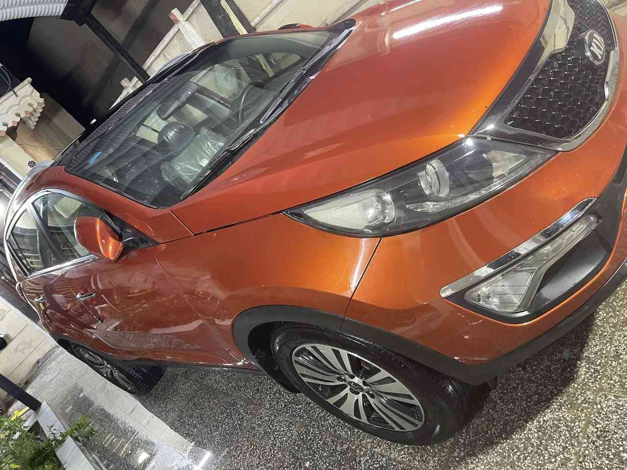 سلام عليكم للبيع
سبورتج موديل 2015 
محرك 2000 دوش 
فول مواصفات خليجي 
تخم تاير جديد صدر امامي خلفي جديد 
اي نقص مابيها فقط البنيد صبغ 
سونار موجود بالمنشور محرك كير مكفولات
سعرها 155 وبيها مجال سيارة بسمي 
***********￼
