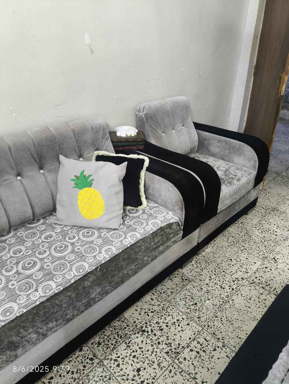 للبيع   ***********
