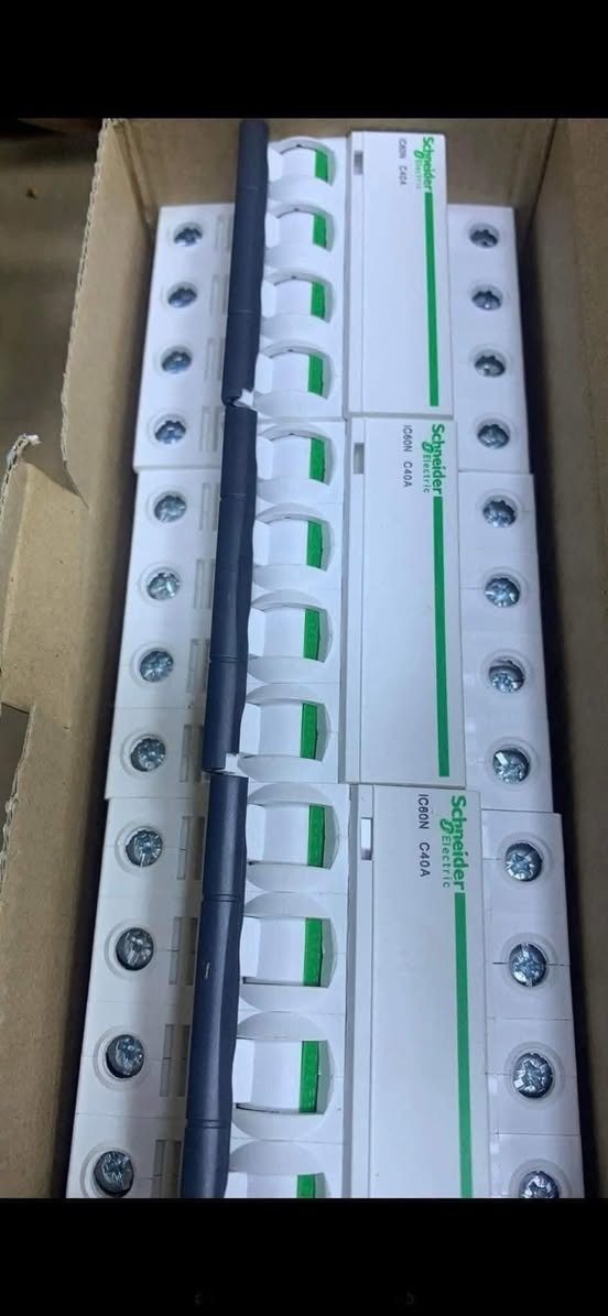 السلام عليكم
ماركة شنايدر العالميه 

ضمان سنه استبدال 

التوصيل مجانا
اذ كان طلب جمله (فقط)
 

جوزه احادية السعر ٢٢٥٠ دينار
جوزة ثنائي السعر ،٦٥٠٠
جوزه ثلاثيه السعر ١٠ الاف 
جوزه رباعيه السعر ١٦٥٠٠
جوزة ايرثلكج ثنائي ١٣٠٠٠
جوزة ايرثكلج رباعي ٣٠ الف
جوزة احاديه ١٠٠ او ١٢٥ امببر ١٢٠٠٠

قاطع شنايدر 

قاطع شنايدر ١٠٠امبير ثلاثي ٤٥٠٠٠
قاطع شنايدر ١٠٠امبير رباعي ٦٥٠٠٠
قاطع شنايدر ١٦٠امبير ثلاثي ٧٠ الف
قاطع شنايدر ١٦٠ امبير رباعي ٨٠ الف
قاطع شنايدر ٢٥٠امبير ثلاثي ٩٠ الف
قاطع شنايدر ٢٥٠امبير رباعي ١٠٠ الف

السلام عليكم

وصول وجبه جديده قاطع شنايدر بولندي

قاطع شنايدر ١٠٠امبير ثلاثي ٦٥٠٠٠
قاطع شنايدر ١٠٠امبير رباعي ٧٥٠٠٠
قاطع شنايدر ١٦٠امبير ثلاثي٨٥٠٠٠
قاطع شنايدر ١٦٠ امبير رباعي٩٥٠٠٠
قاطع شنايدر ٢٥٠امبير ثلاثي ١٠٠ الف
قاطع شنايدر ٢٥٠امبير رباعي ١١٠ الف
يوجد توصيل الى بغداد 
وكافة المحافظات 

للاستفسار الاتصال على الرقم التالي ***********
