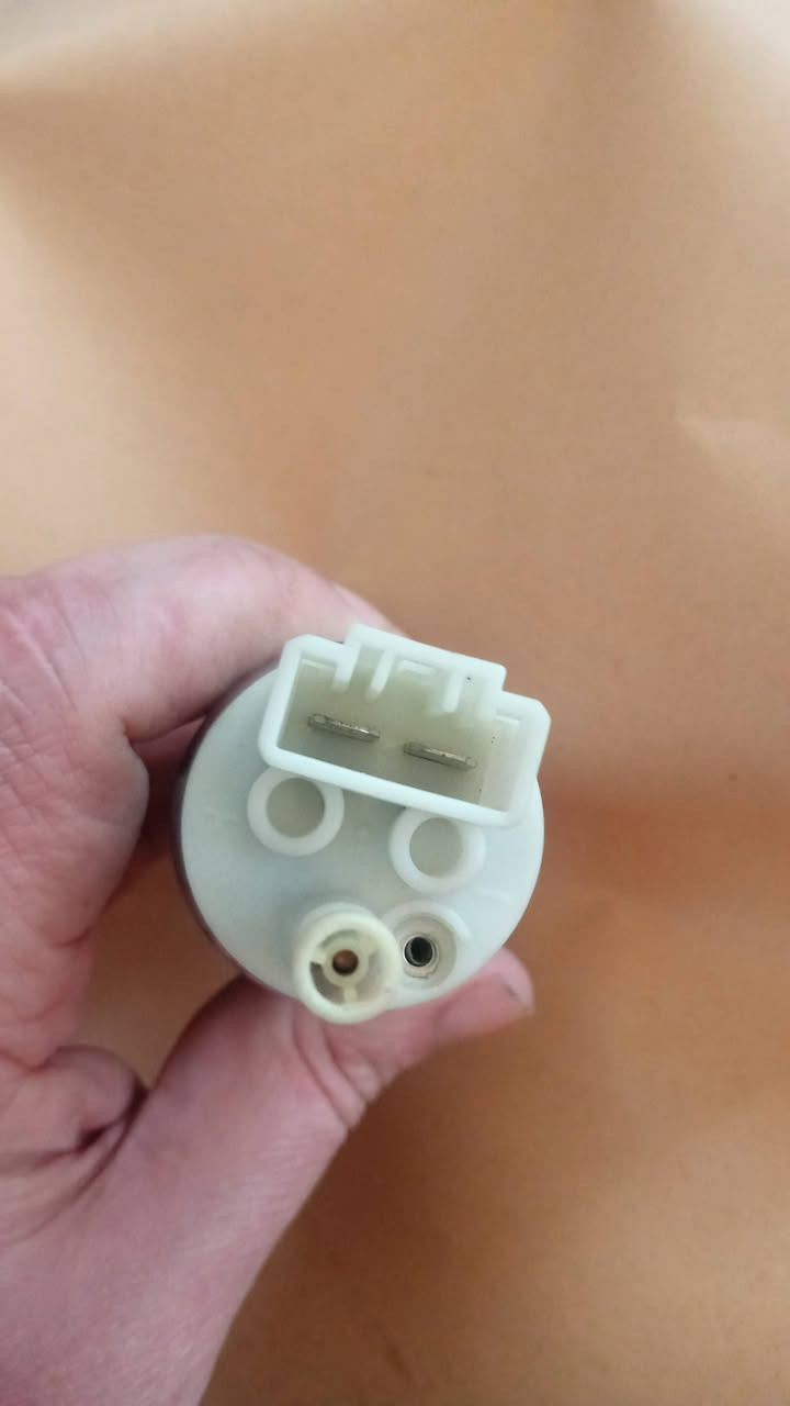 .. السلام عليكم .. فيت بمب .. دايوو البلادي .. يتوفر .. عدد منه بسعر مناسب .. مع الفلتر النسيجي .. 
***********
ابو رحمه ..
