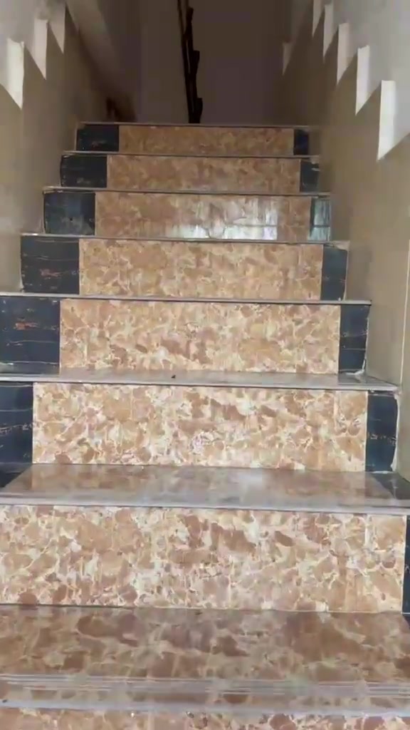 🏠 بيت للإيجار في الكوت - منطقة الشهداء (موقع مميز جداً)

حي الشهداء بالقرب من المركز البلدي. البيت يقع في موقع مخدوم وقريب من السوق والمدارس والمرافق الصحية،
البيت متكون من غرفتين وصحيات و مطبخ وسطح وكما موضح في التصوير 

💰 سعر الإيجار (300 الف)

📞 للاستفسار والتواصل: 
يرجى الاتصال على الرقم التالي: [***********]
أو المراسلة عبر الواتساب مباشرة.
(ملاحظة: الإيجار مخصص للعوائل فقط ويشترط موظف، والبيت جاهز للمعاينة في أي وقت).

