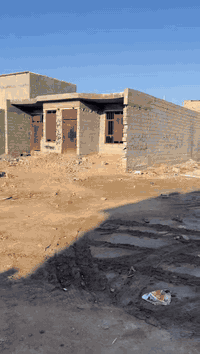 كياعين   سعر النقد 100متر  10  العنوان جسر ديالى العرفيه يم بيت فرمان....