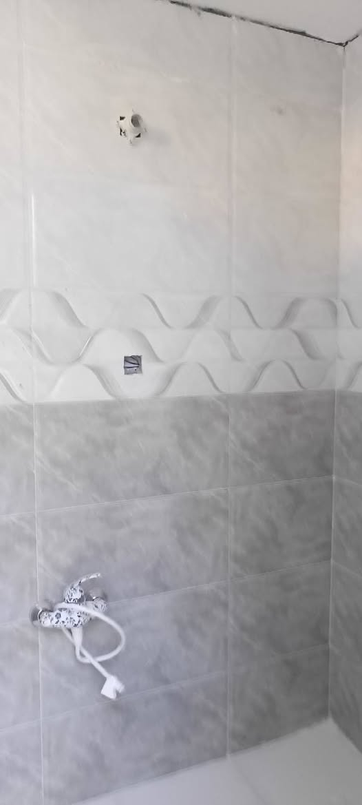 💎بيت للبيع بناء حديث 💎
🔸 طابو زراعي عراقي 
📝نسخه من الطابو + وكاله
⭕تتكاتب مع صاحب الارض مباشر

🗺️#الموقع
 البصره ابي الخصيب ابو كوصره

🔹المساحه 160M²

🌼يتكون من
2غرفتين
▫️ صاله 
▪️ديوانيه 
🏺مطبخ 
🧩طارمه
🛞كراج
🚾صحيات(داخلي و خارجي)
💸#السعر 68 مليون قابل للتفاوض
▫️▪️▫️▪️▫️▪️▫️▪️▫️▪️
💯كافه الخدمات متوفره
⭕ موقع مميز  
▪️مدارس قريبه
▫️ماء حلو كهرباء اناره
▪️شوارع مبلطه
✔️باقي التفاصيل 🔑
***********
