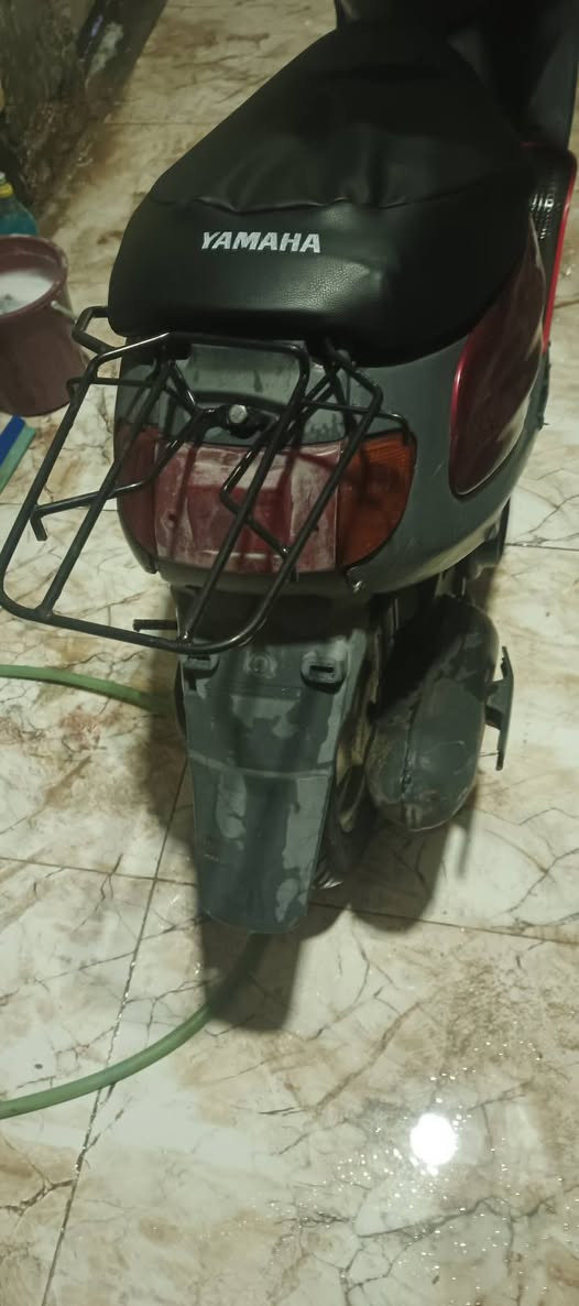 السلام عليكم دراجه منغولي للبيع نقص فقط راجز سلف السعر ٢٧٥اوبها مجال حك الجيه الدراجه كفراتها ابلاديه ومكينه مامفتوحه كابريته مامبدله مالتها البلاديه الرقم للستفسار ***********
