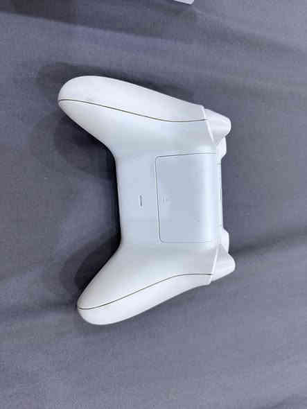 جهاز اكس بوكس مستعمل نضييف 
يدة اصلية وسلك انترنت وسلك HDM 
بدون باكيتد
السعر 330 وبي مجال
البصرة 
***********
