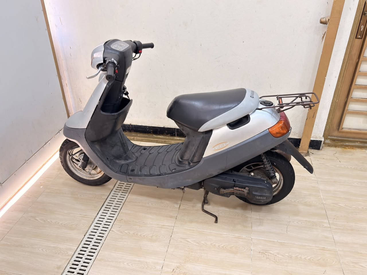 السلام عليكم
بطه موديل 2003 للبيع فقط
مكفوله من السرقه والشاصي
محرك ناعم كهربائيات كلها شغاله
اي نقص مابيها فقط باتري
السعر(350الف) وبيها مجال للطيبين
مكاني كربلاء
***********
***********
