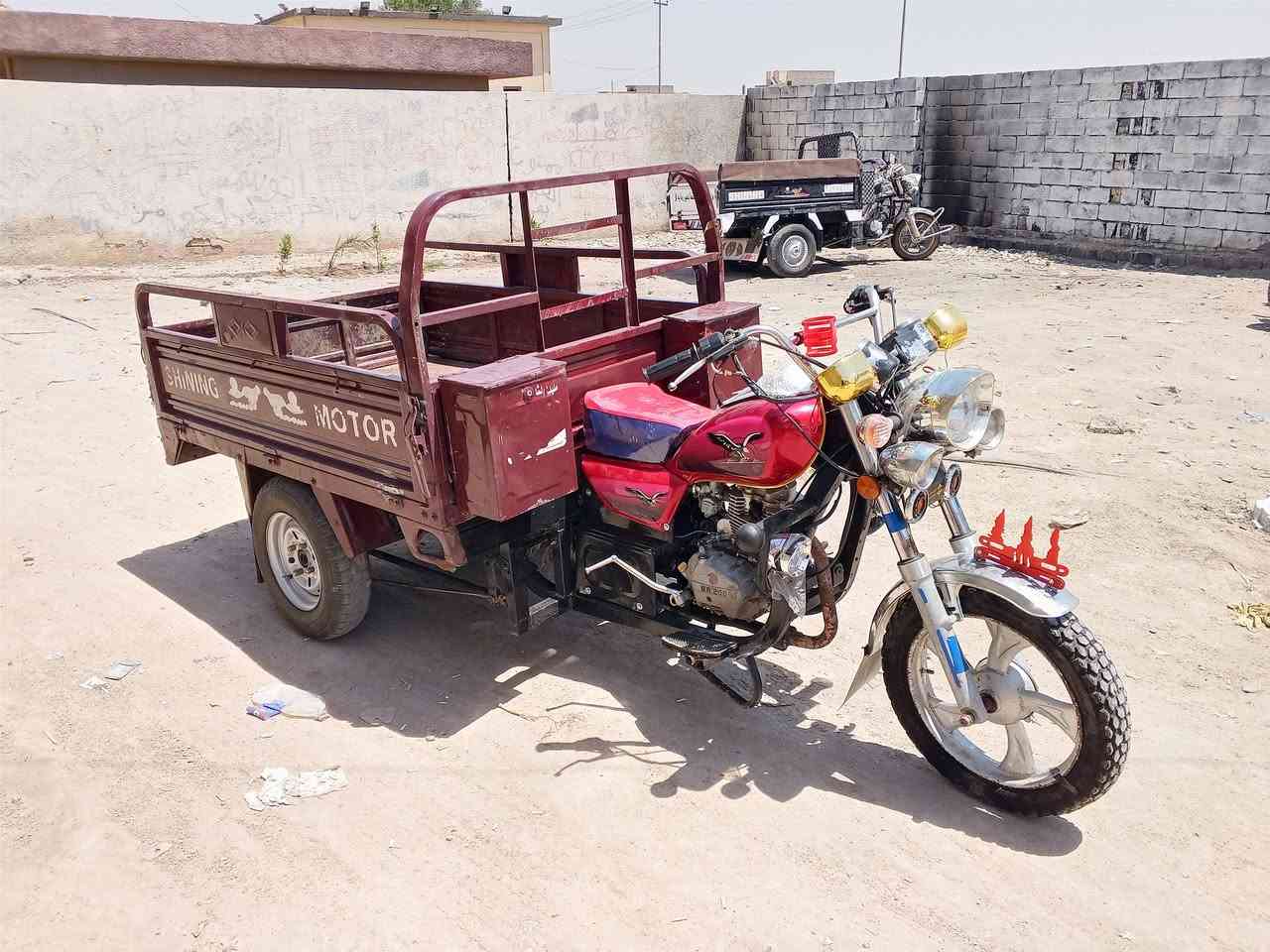 سلام عليكم ستوته موديل 2024 محرك200 بلاديه كهربائية شغاله جاهزه عله اخر حبايه السعر مليون 1700 العنوان بغداد المعالف الرقم ***********
