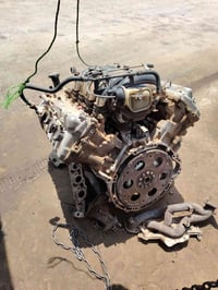 محرك لگزز 11 ٥٧٠٠ بي صوت وبدلته للبيع 07808301416