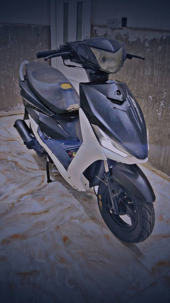 ماكس اف اس موديل 2021 سرعه 120 دراجه كفاله عامه مابيه اي عطل أو نقص كله علابلاد محرك ناعم لاصرف ولا بخار فول نشاط كهربائيات وسلف ودشبول كله شغال ماطور فول نضافه سعره 200 بيه مجال قليل كركوك قادسيه الثانيه الرقم ***********
