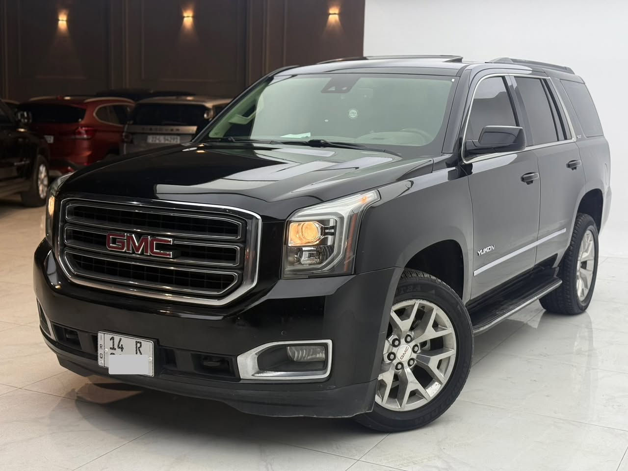 جيمسي يوكن ( 2019 ) خليجي وكالة المنصور
الفئه: SLT 
المواصفات : فول
سلايد 
بصمه 
جلد 
رادار امامي 
رادار جانبي 
كشن منفصل VIP 
محرك 5300 
صندوق كهرباء 
تشغيل عن بعد 
كشن ذاكره 
مري شفط 
سماعات نظام Bose
شاشه جبيره + قاصه 
ستيرن كهرباء + تدفئه 
حساس امامي + خلفي 
كشنات تبريد تدفئه امامي + خلفي 
كشنات كهرباء امامي + خلفي 

وارد خليجي صفر شركة المنصور 
الضرر : جاملغ خلفي صبغ فقط 
وبيها مكانين تعديل بارد فقط لا ايرباك ولا داخل كله سليم 
 
السيارة رقم بصرة تحويل وكالة ثاني يوم 

السعر : ( 345$ ) مجال جدا بسيط 
مال جيه سعرها كلش مناسب و خليجيه 

للاستفسار الاتصال على 

*********** اتصال او انساب 
***********
***********

مكان السيارة أربيل
