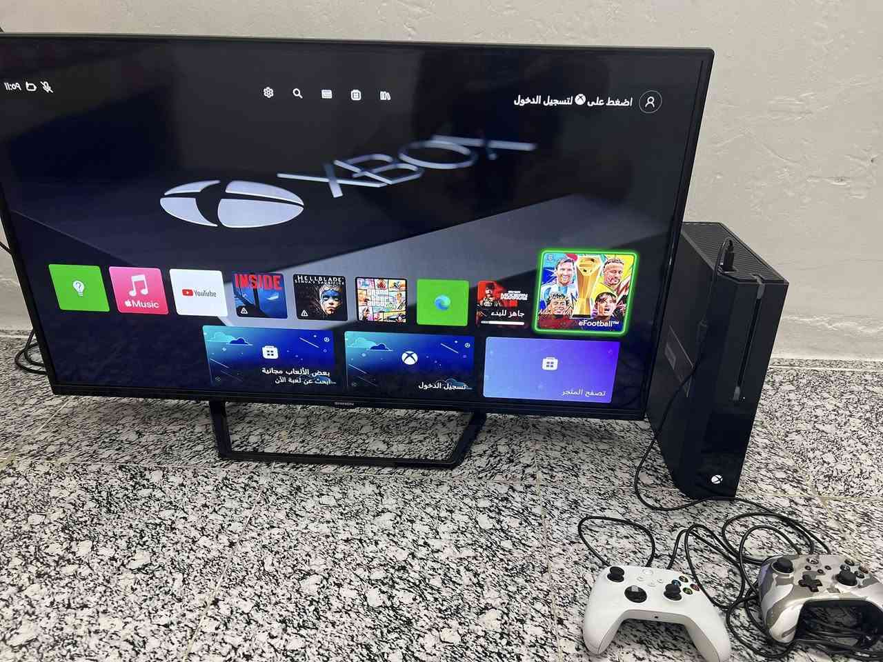سلام عليكم اكس بوكس وان فات للبيع كامل ملحقاته ذاكره 512 سعره 90 مكاني حي الاطباء الجهاد رقمي ***********
