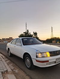 تويوتا كراون بطة • سيارة بطة • بطة 1993 • تويوتا 1993 • سيارة تويوتا •...
