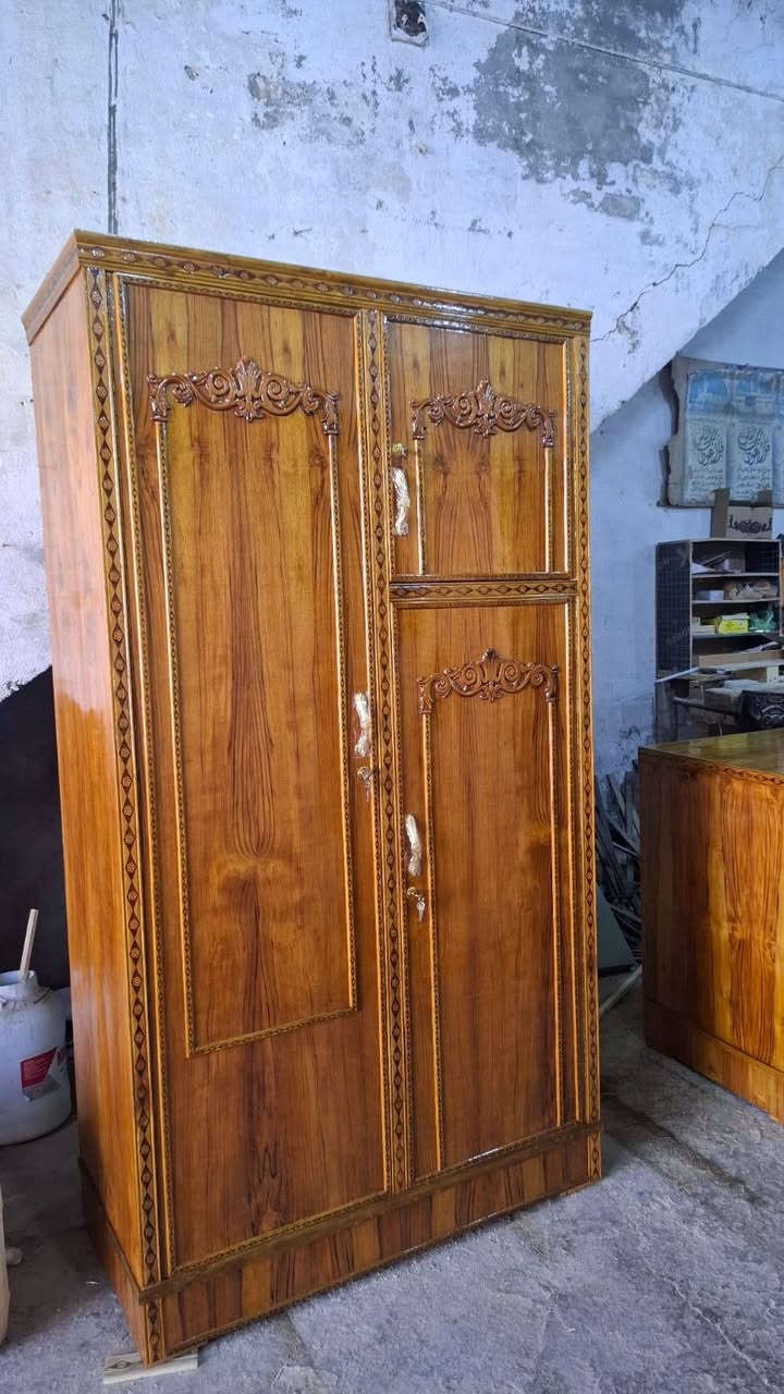 كنتور ثلاثه ابواب 
كنتور بابان
 بوفيه ثلاثه ابواب 
بوفيه اربع ابواب
للبيع جديد واسعار جدا مناسبه للاستفسار مراسله الصفحه او الاتصال على الارقام التاليه 
***********
***********
