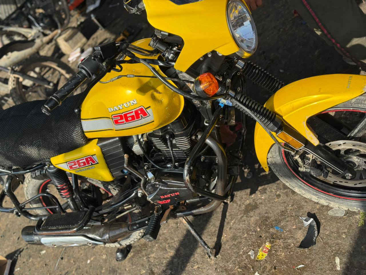 سلام عليكم شباب دراجة دايون 2023 مرقمة بغداد سنوية بأسمي دراجة جديدة وخير من الله كلشي جديد بيهة دراجة شلعتهة حلوة ونضيفة دراجة مامتعوبة بعدهة وكالة مكفولة كفالة عامة تحويل ثاني يوم دراجة معروضة مليونين و200وبيهة مجال
للتوضيح دراجة مشورع وطني رقم بغداد لحد يكول غالية وليش هيج سعر لن رقم بغداد يجي غالي مومثل اربيل وسليمانية 
شراي يتواصل ويا رقم***********
وبيكم خير ودللو اخوكم حسين الربيعي
