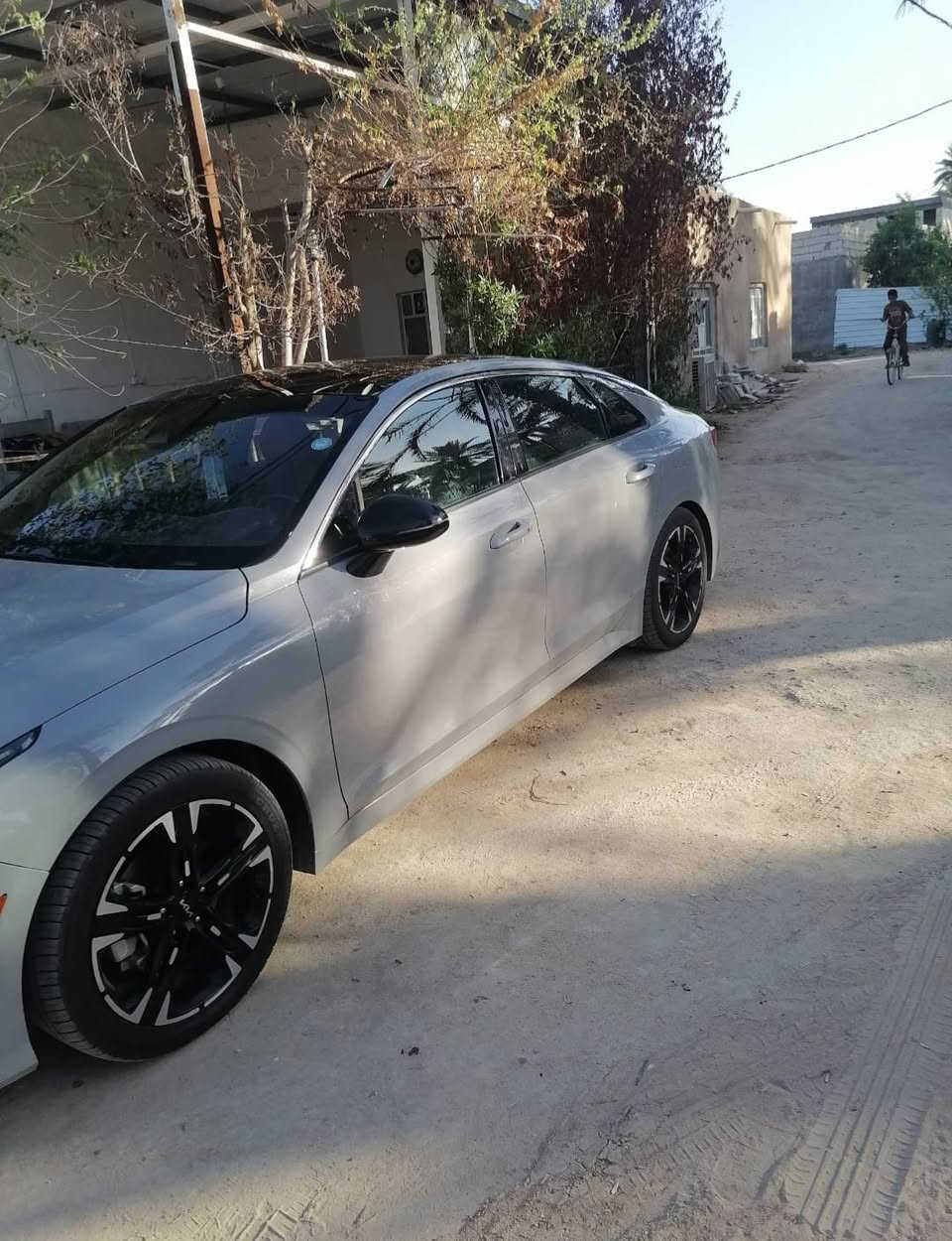 موديل 2022 لاتصال *********** السعر ١٦٥ وبي مجال
