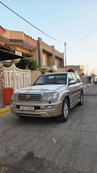 لاندكروز موديل 2004مكفوله كفاله عامه من الصبغ والتبديل رقم انبار انكلي...