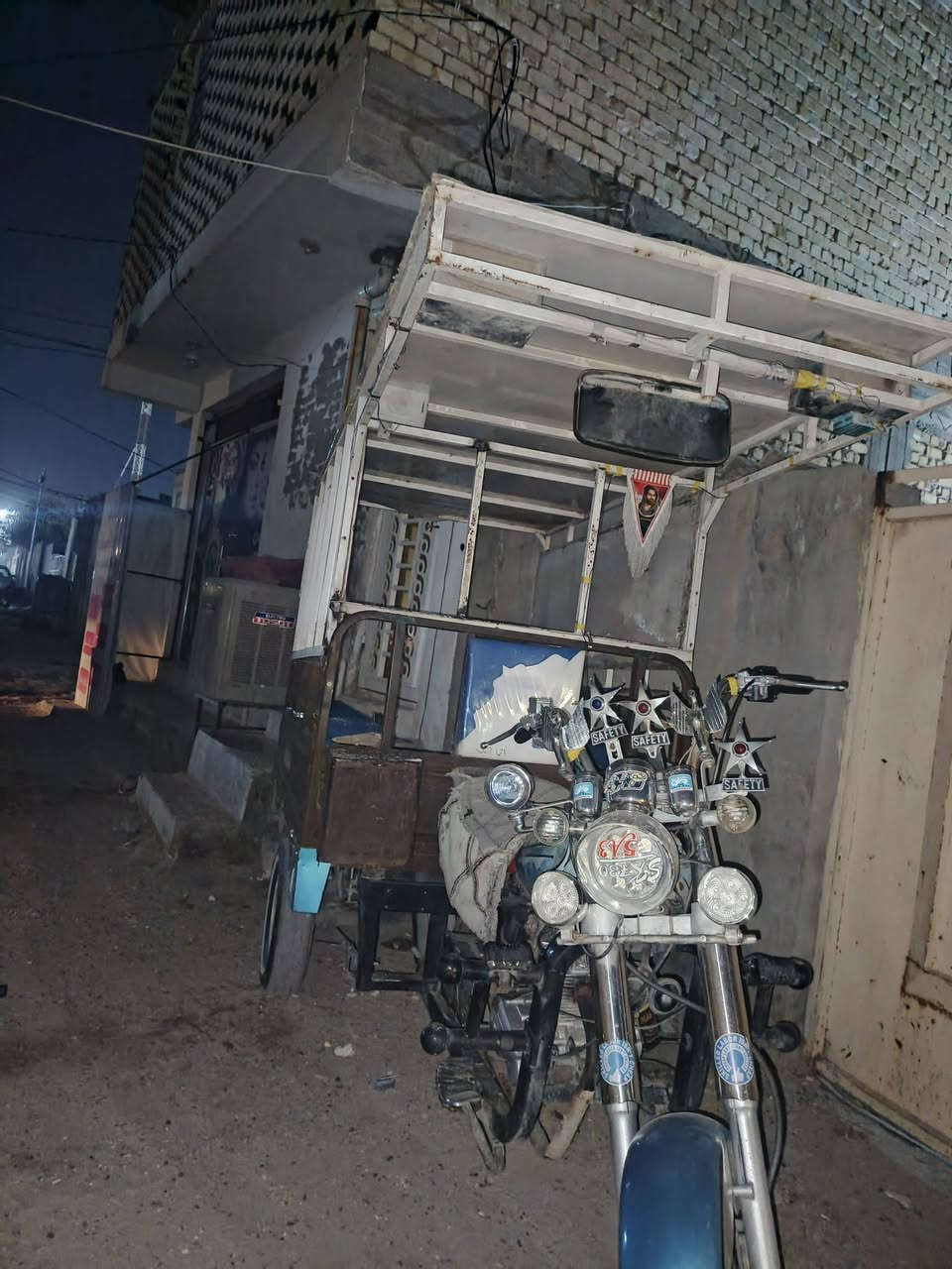 البيع موديل 208كفاله عامه رقم نكليزي ب 110وبيه مجال الطيبين ‏‪***********‬‏
✍️مكلف بنشر هذا رقم راعيهه ‏‪***********‬‏✍️
