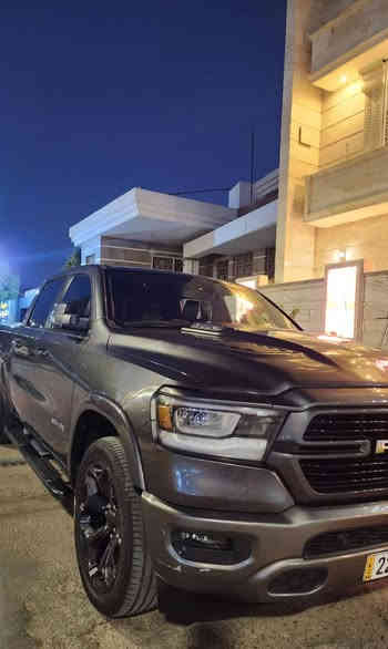 رام لارامي ٢٠٢٢ بغداد زيونة
رام 1500   2022 امريكي 
المحرك : V8 5.7 HEMI 
ضرر (سرقة ) بدون حادث 
المواصفات :
* دفع رباعي 4x4. 
* رادار تفاعلي مع مانع تصادم.. .
كاميرا خلفية
* المصابيح الأمامية زنون.
* كشافات الضباب زنون داينميك تفاعلي يمين يسار
* المصابيح الأمامية والمصابيح الخلفية LED. 
* تشغيل عن بعد (  بصمه ).
* مقاعد من الجلد الفاخر. 
* مقعد السائق كهرباء 
* شاشة كبيرة .
* حساسات امامية وخلفية.
* مانع تصادم خلفي. 
* مكيف خلفي.
*محدد سرعة.
* ويل بلادي
* نظام اطفاء وتشغيل اوتماتيكي.
* مرايا كهربائية جانبية قابلة للطي كهربائيا.
* مرايا مع خاصية التعتيم الذاتي.
* امكانية تعديل ارتفاع دواسات البنزين والبريك.
* هاند بريك كهربائي.
* الشباك الخلفي كهربائي. 
* مساحات تخزين إضافية تحت المقاعد.
وبعد هواي مواصفات 
رقم  شمالي اربيل باسم المشتري  السعر المطلوب ٣٥  وبيها مجال العنوان  بغداد زيونة
الي يطلب صور سرقة يراسلني 
***********
~~~~~~~~
