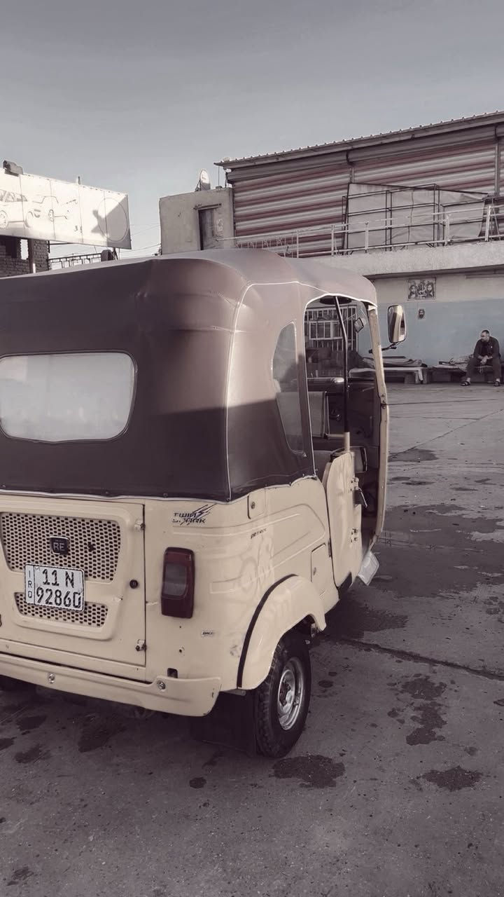 سلام عليكم تكتك 2022 مكينه مكفوله السعر 9 وبيها مجال مكاني بغداد الشعب ***********
