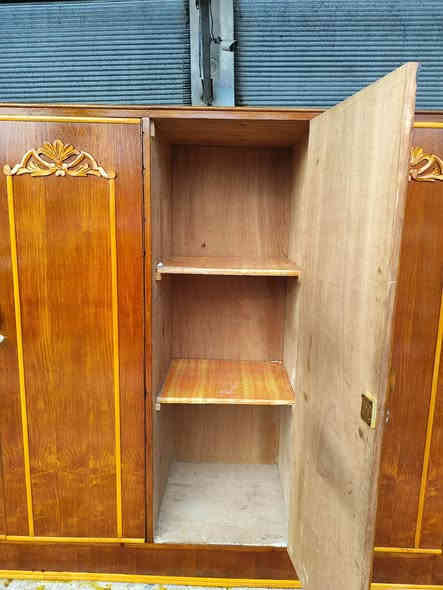 قنصور خمس ابواب نظيف جدا السعر ٢٢٥ للاستفسار *********** موصل
