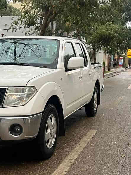 نیسان ناڤارای گێڕ ئۆتۆماتیك 
مۆدێل ٢٠١٣ -ڕەقەم سلێمانی 
٥٦ هەزاری حقیقی ڕۆشتووە / بێ بۆیاخه
ئەی بی ئێس 
گێڕو مەکینەی بیلاد نەکراوەتەوە بەشەرتی بێ عەیبی 
سەنەوی تا ٢٠٢٨ تازەیە 
بەناوی خۆمانەوەیە 
سەیارەی دەستی خۆمانە لە ٢٠١٤ ەوە لای خۆمانە نمونەیە 
شوێن کەلار 
ژ.م / ***********
