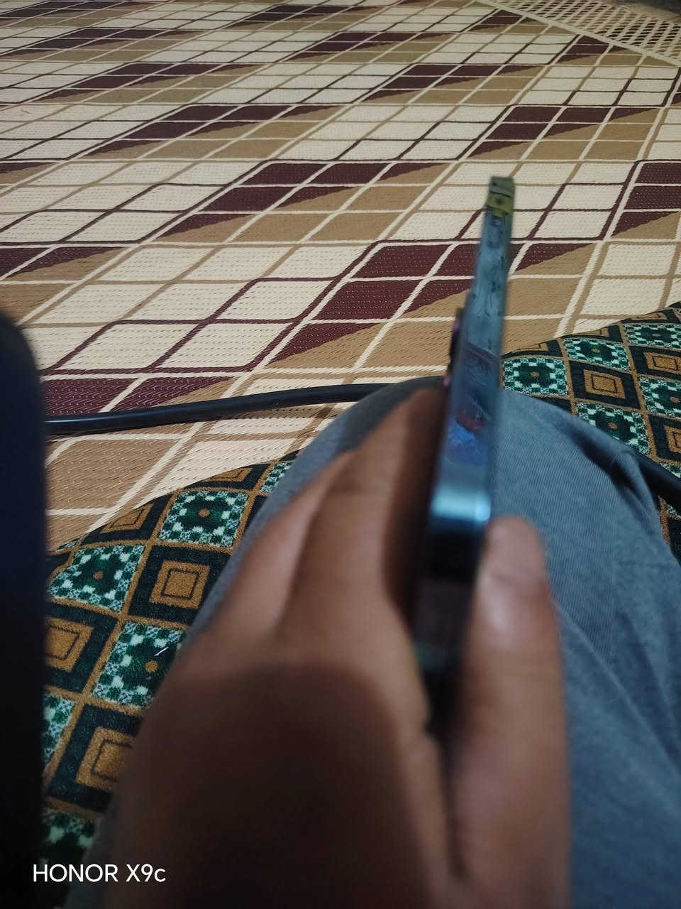 السلام عليكم تليفون 13 برو ماكس ذاكره والبطاريه 88 جهاز شرق اوساط بلادي ما مفتوح الجهاز اللي يحب يجيني خاص او يتصل علي على الرقم ***********
