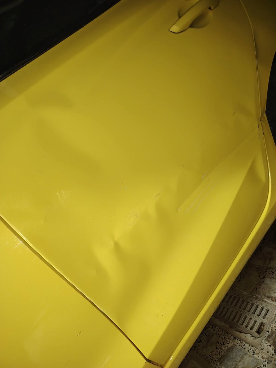 السلام عليكم للبيع سياره شانجان ال 7 لون اصفر موديل
2024 السيارة نظيفه وما مشتغله تكسي سياره داخله

الضمان ضربتها مثل ما وضح بالصوره کلش خفيفه وبسيطه تخم تایر جدید مدوشمه دواخل جدیده سیاره اقتصادیه وناعمه بالمشي تبريد والتدفئة شغالات سياره معروفه بمواصفاتها غاز زائد بنزین فتح السقف بانوراما مانع انزلاق يشاير بالمري حساسات خلفيه كاميرا خلفيه زائد شاشه السياره رايدينها ب 90 ورقة للاستفسار الاتصال على الرقم

***********

حره تحويل مباشر
