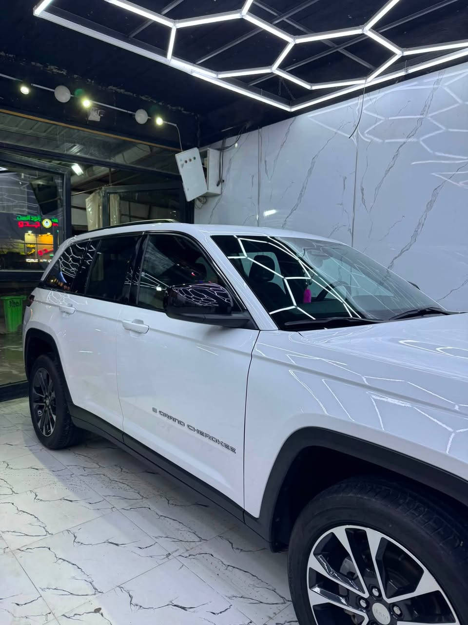 🚘جيب جراند شيروكي موديل 2024 رقم أربيل، وارد أمريكي.
✨السيارة بحالة ممتازة، وبها قطعتين تبديل فقط، والأيرباج سليم!✨
🛣️المسافة المقطوعة 40 ميلاً فقط.🛣️
💰السعر المطلوب 265,000 دولار.💰
📞للتواصل والاستفسار: ***********.
📍السيارة موجودة في بغداد الكرادة أو مجمع بسماية.
