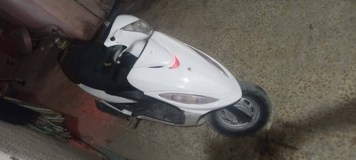 سلام عليكم دراجه كامكو g4 للبيع
كهربات كله شغال نكره سلف سعر ٣٥٠ وشراي بي خير ويدلل


**إذا كنت صاحب هذا الإعلان وتريد حذفه لأي سبب، رجاءا أرسل رسالة إلى الدعم الفني**