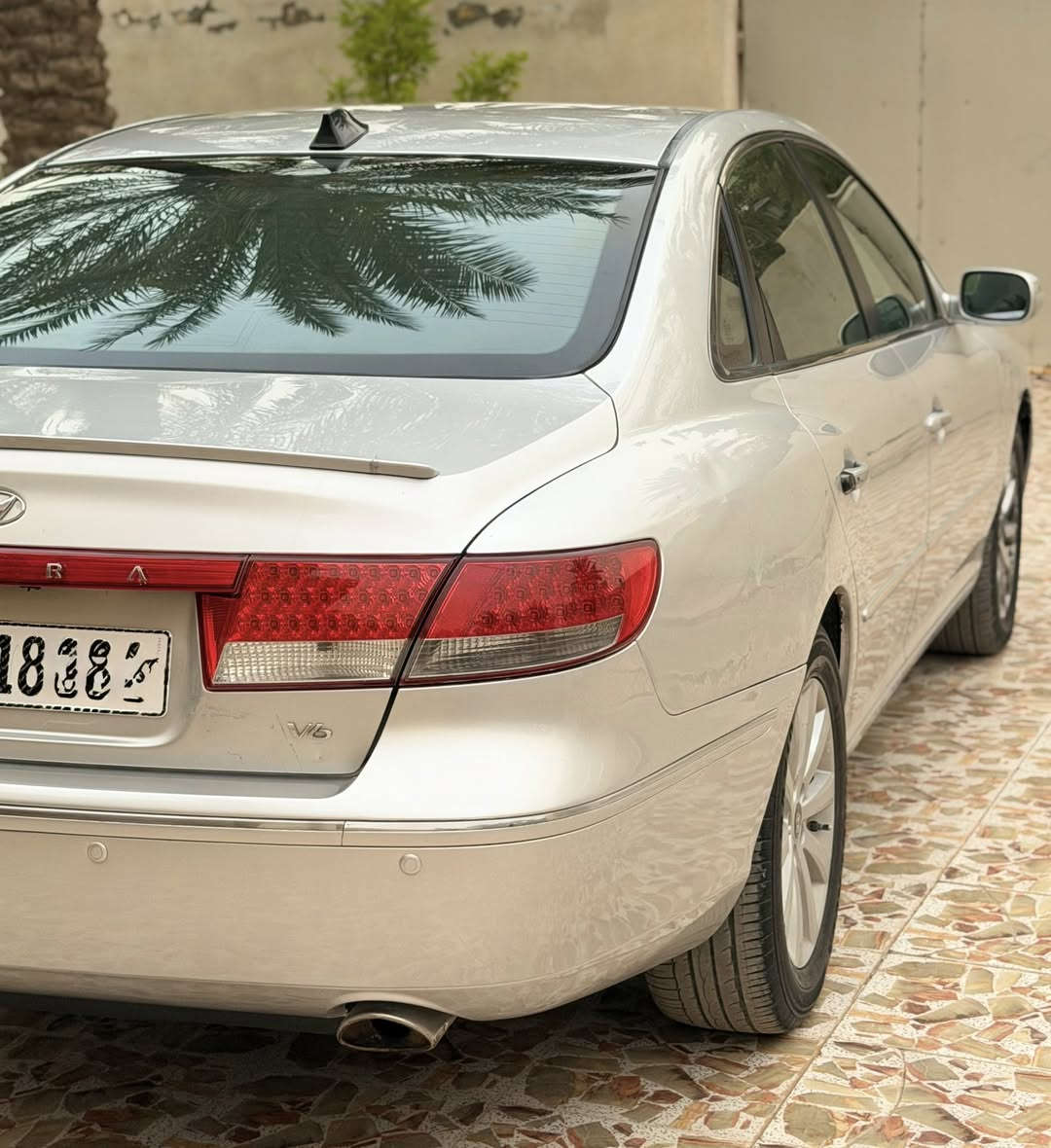 هونداي ازيرا موديل 2009 رقم بغداد دولي
فول مواصفات محرك3300 
السيارة جاهزه من كلشي مكينة وكير وحدادية وتبريد وتخم تاير ماعايزة اي شي كله جديد
(بيه جاملغ خلفي صبغ فقط بدون دواخل) والباقي كفالة 
المكان /بابل /الهاشميه
السعر:102 وبيه مجال 
***********
***********
