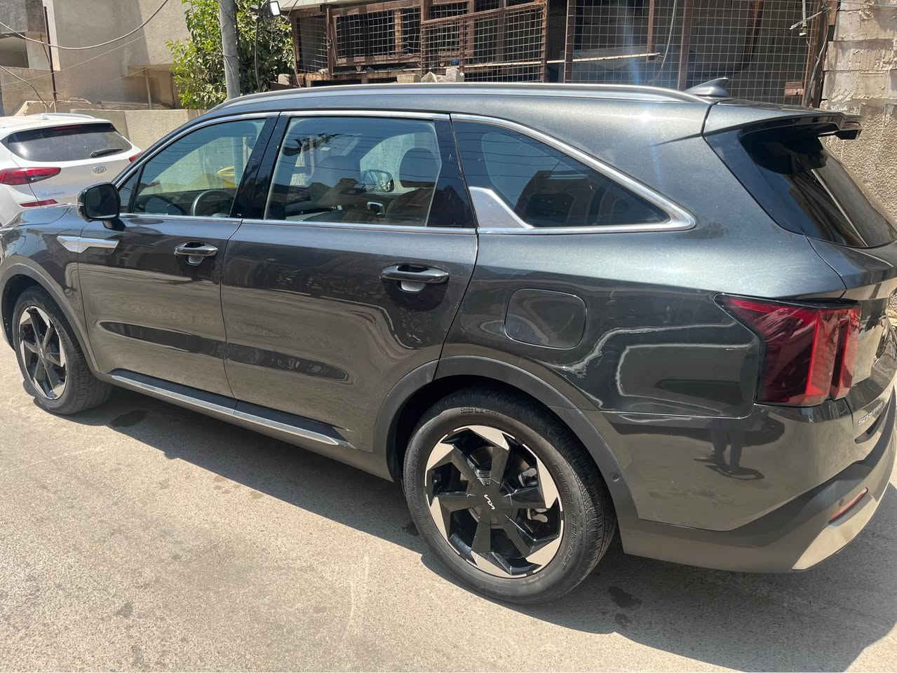 كيا سورنتو فول الفول اس اكس برستيج 
أعلى مواصفات 
موديل 25 
باسمي 
بدون صبغ تبديل قطع بلاديه تفصيخ امريكي 
               
             بدون مراوس 
             بدون مراوس 

الدوره 
***********
السعر 260 قفل بغداد, العراق
