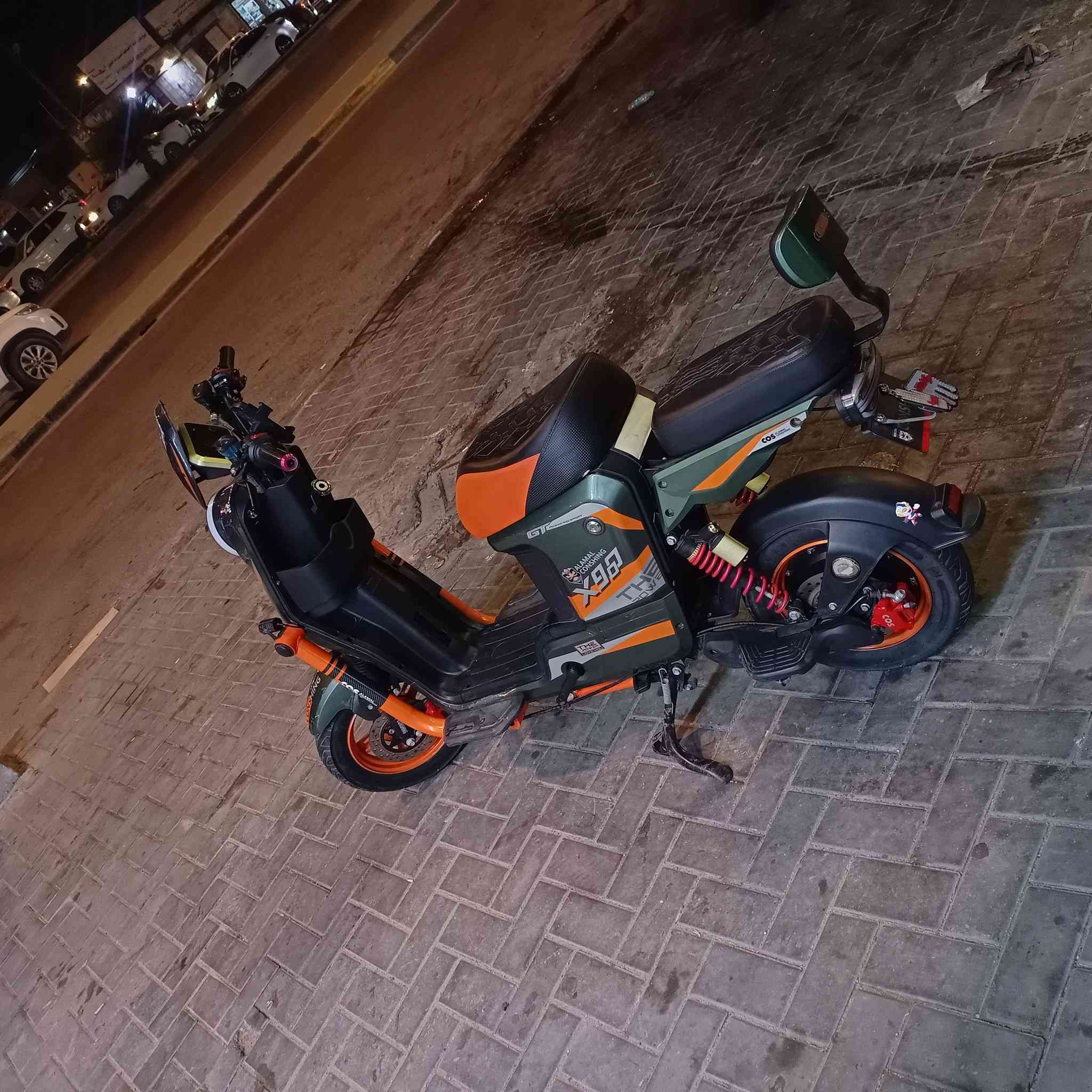 سلام عليكم
دراجه شحن كامله من كلشي مابيه شي 
دراجه بطاريات كامله بطاريات جديدة X900
دراجه حلوه ما متعوبه تقيم شوف العين 
بصمه وسويج بريكات هيدروليك 
المكان البصره القبلة السعر 430وبيه مجال قليل بيع مستعجل رقمي ***********
