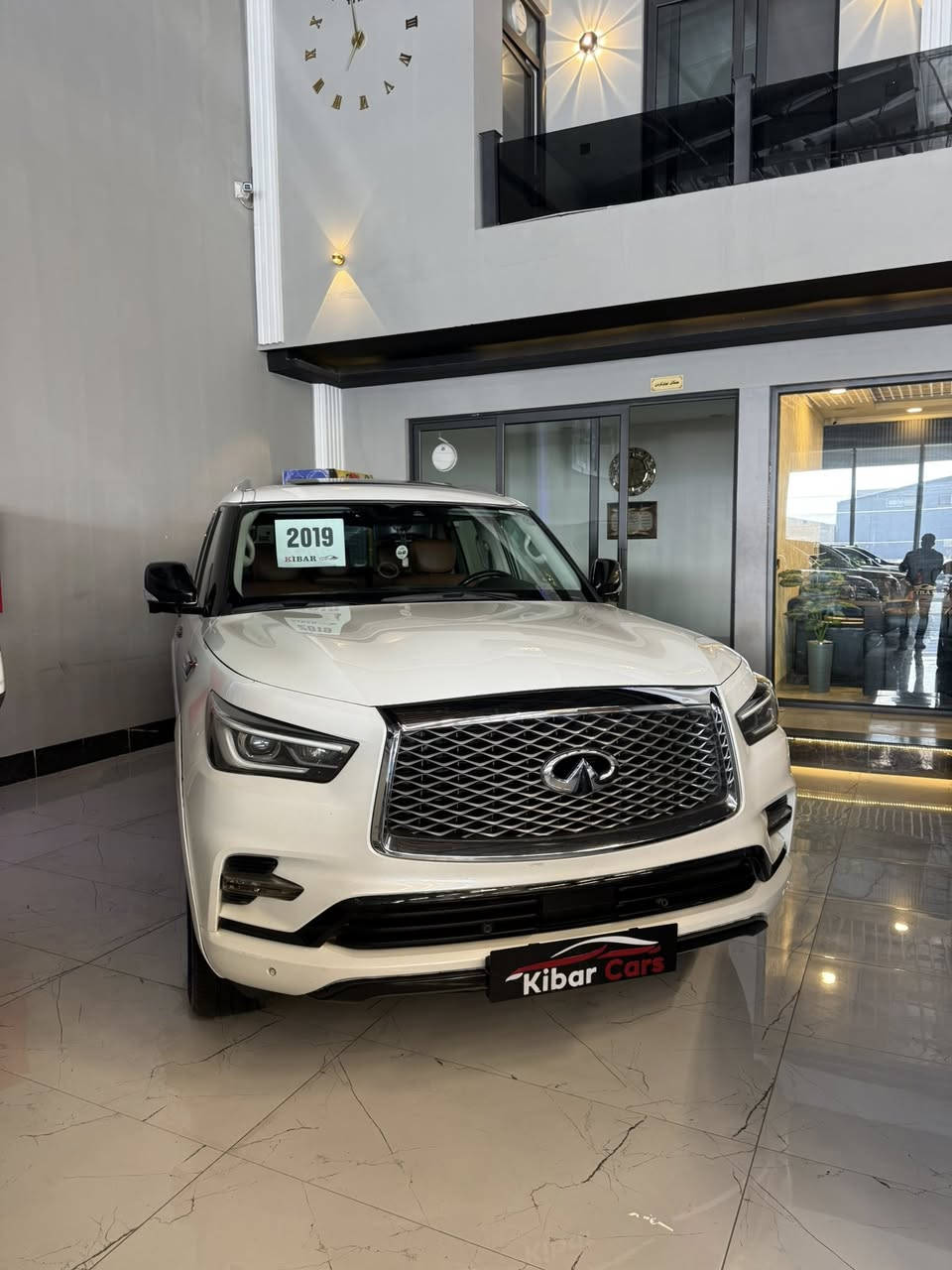 بعد التحية والتقدير 

انفنتي QX80 2019 بلاتينيوم وكالة خليجي 

مكفولة من صبغ تبديل  حتى الدعاميات والبلاستك مكفول 

فقط بارد بيها ٣ مكانات 

كلش جديدةً سيارة لوك وقليل اكو بنظافتها

مواصفات 

فورويل 

‏ كامرات 360

‏‎رادارات وبصمات وحساسات امامي وخلفي

‏‎قفل سرعة وانظمة تعليق 

‏‎دفلوك و وضعيات قيادة متعددة 

‏‎فور ويل

‏‎محرك 5600 v8 

‏‎مقاعد جلد طبيعي مع تطعيمات الابواب والدشبول

‏‎جميع المقاعد كهرباء امامي وخلفي

‏‎مقاعد تدفئة

مقاعد تبريد

‏‎مقاعد خزن ميموري 

تشغيل عن بعد 

كشنات هيتر

صندوق شفط

‏‎مقود كهرباء وخزن 

‏‎شاشات امامية وخلفية

‏‎خرائط

‏‎سماعات وريموت

‏‎ثلاجة

‏‎تبريد مركزي حدد لكل راكب

‏‎لايت زنون دوار مع الستيرن

‏‎مري قلابة

‏‎تشغيل عن بعد مع الكتلوكات

وبعد هواي مواصفات 

تخم تاير وصدر وكير ومحرك وكهربائيات كلة بشرط 

وبرغي مامفتوح بيها  

ملاحظة :: سماعات وبصمات وكاعيات وكتلوكات وريمونتات واغراض الشركة كلهن موجودات ومو مستخدمات 

السعر 330$

مكاني اربيل 

رقم صاحب السياره ***********
