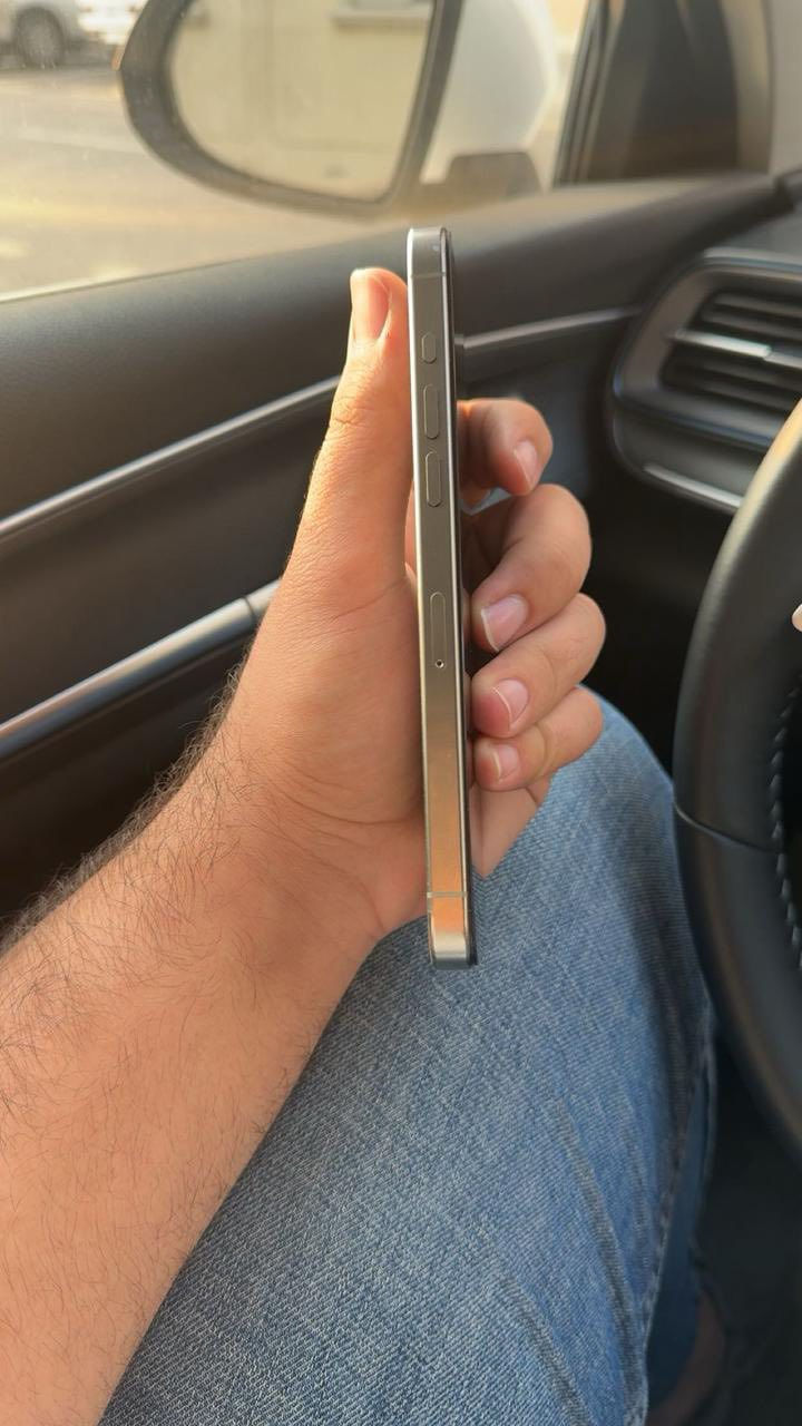 15pro max 
256
ماستر كارتونه موجوده 
جهاز نضيف مكفول فقط شاشه مبدل 
شاشه حلوه 
مكاني بغداد شعب 
***********
