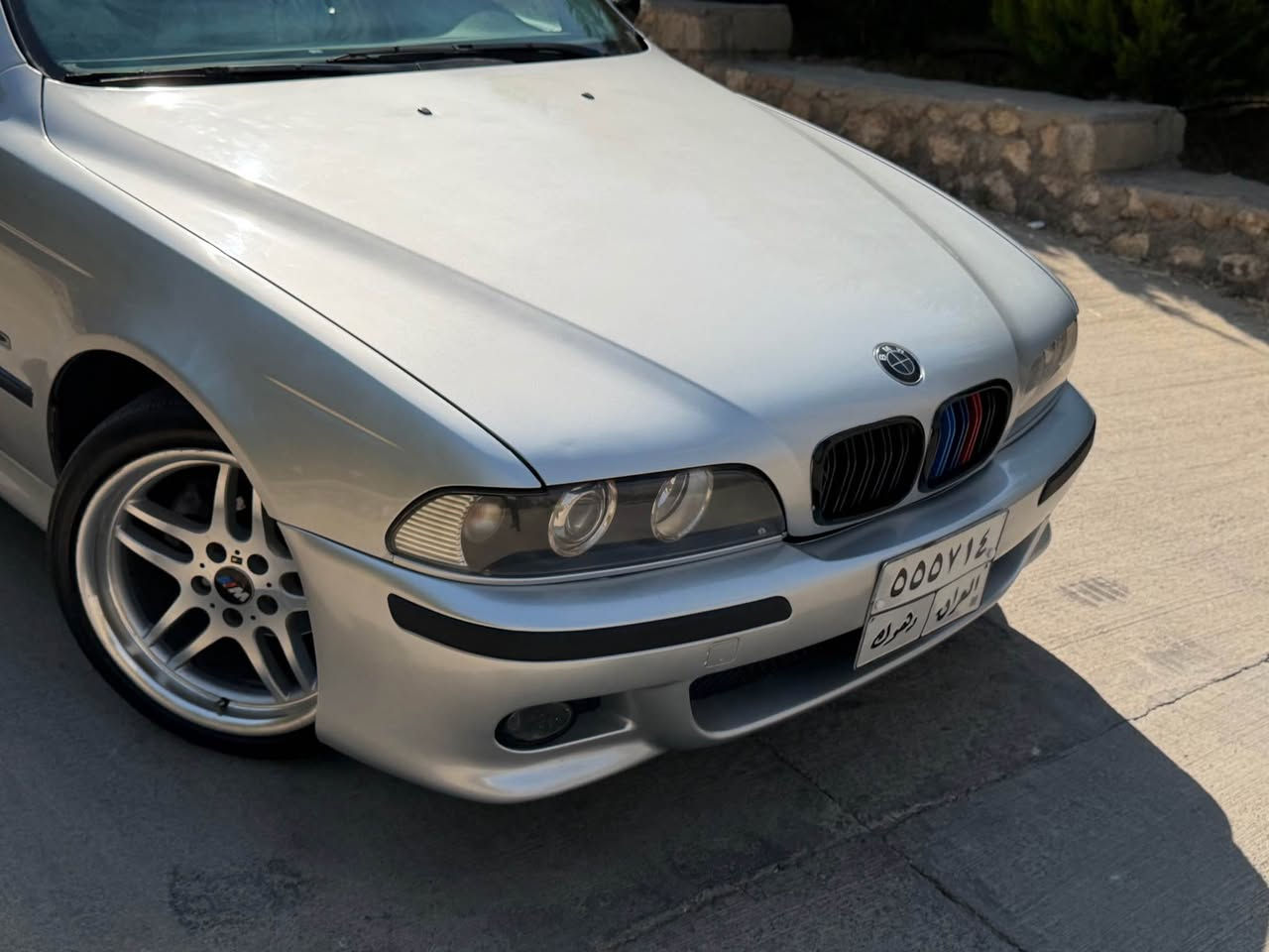 BMW/530/2002/تسجيل جديد 
رقم دهوك تحويل مباشر
حجم محرك ٥٣٠ زيروو 
تاخم تايرات جديد 
تاخم حداديه جديد 
سماعات ماركه 
تبريد ثلج 
كوشن هيتر
سياره M بيلادى 
صبخ سقف و حيزام ب شرط
مابيه صبخ عيراقى 
بدون ضرر بدون دواخل 
٨٠٠$ غرامات ينزل من السعر
سعر ٩٩ ومجال خفيف 
مكانه سياره دهوك 
***********
يسعدني ويشرفني أن أكون في خدمتكم. للتواصل والاستفسار، يرجى مراسلتي عبر الواتساب دهوك, العراق

