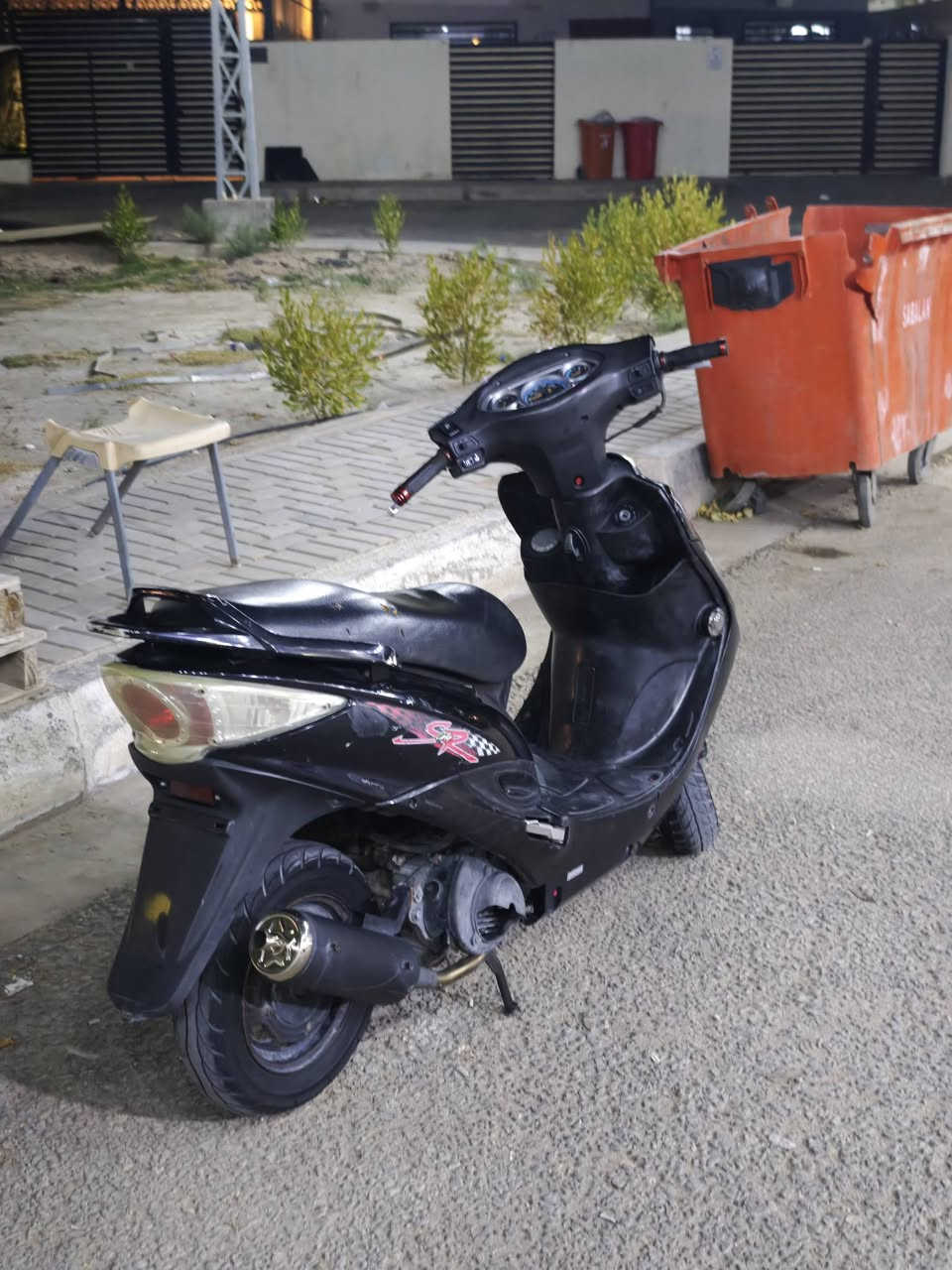 كامكو g4 بنز دراجه نگره بكل وكت 150cc بوشه 55 دراجه شلعه ومعدل /وبلاديه مختمه من الطول لطول وبيه صالنصه sc رياضي السعر 550 وبيه مجال للستفسار ***********
