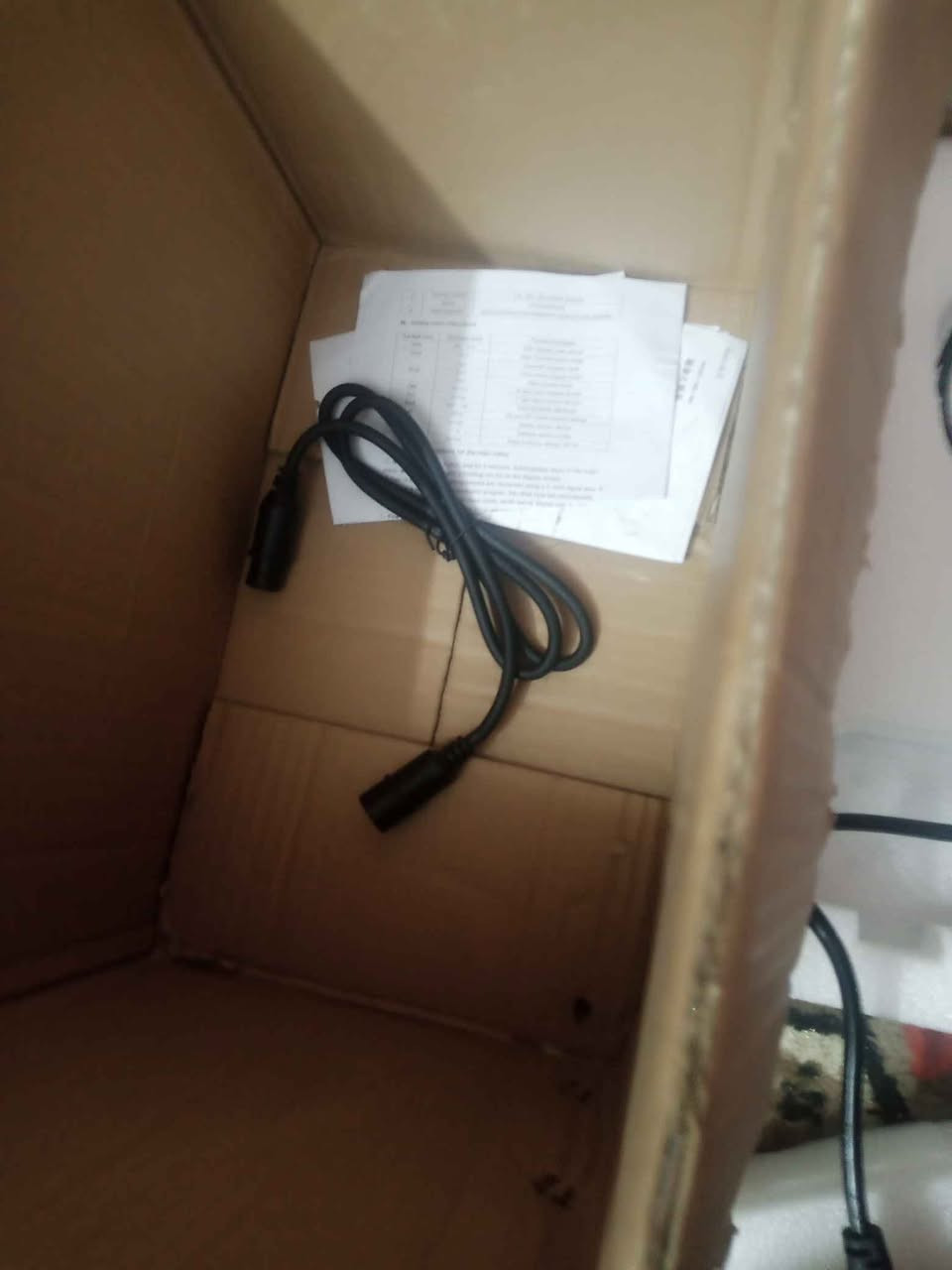 جهاز اناره متحركه للحفلات  دي جي وبيه هواي مواصفات بس مشكلته ما بيه ضوه يشتغل بس ما بيه ضوه  ابيعه فحم مع العلم هوه غال مثل ماموضح بالفديو كافه تفاصيله اليفبديده ينطي بيه سعر باليرضي الله مكاني بغداد العامريه ومتوفر توصيل داخل بغداد  للاستفسار مراسله ماسنجر او واتساب على الرقم 
*********** بغداد, العراق
