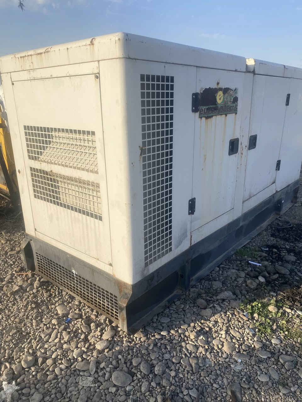 اسلام عليكم بيركنز كاتم سوبر  ٦ بستم ١٠٠ كيفي كله شركه بلادي  مكان ديالى  ‭٠٧٨٢ ٤٩٢ ٧٠٣٦‬
